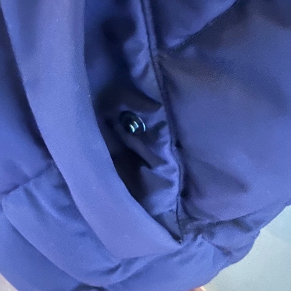 Eddie Bauer Women's Goose Down Quilted Puffer Vest, Size Medium - Picture 8 of 13